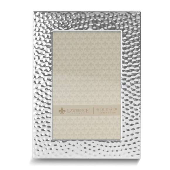 Hammered Silver-tone 4x6 Metal Photo Frame - Picture 3 of 4